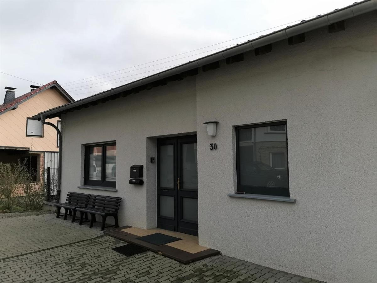 Ferienhaus Fraeulein Frenz Bollendorf Exteriér fotografie